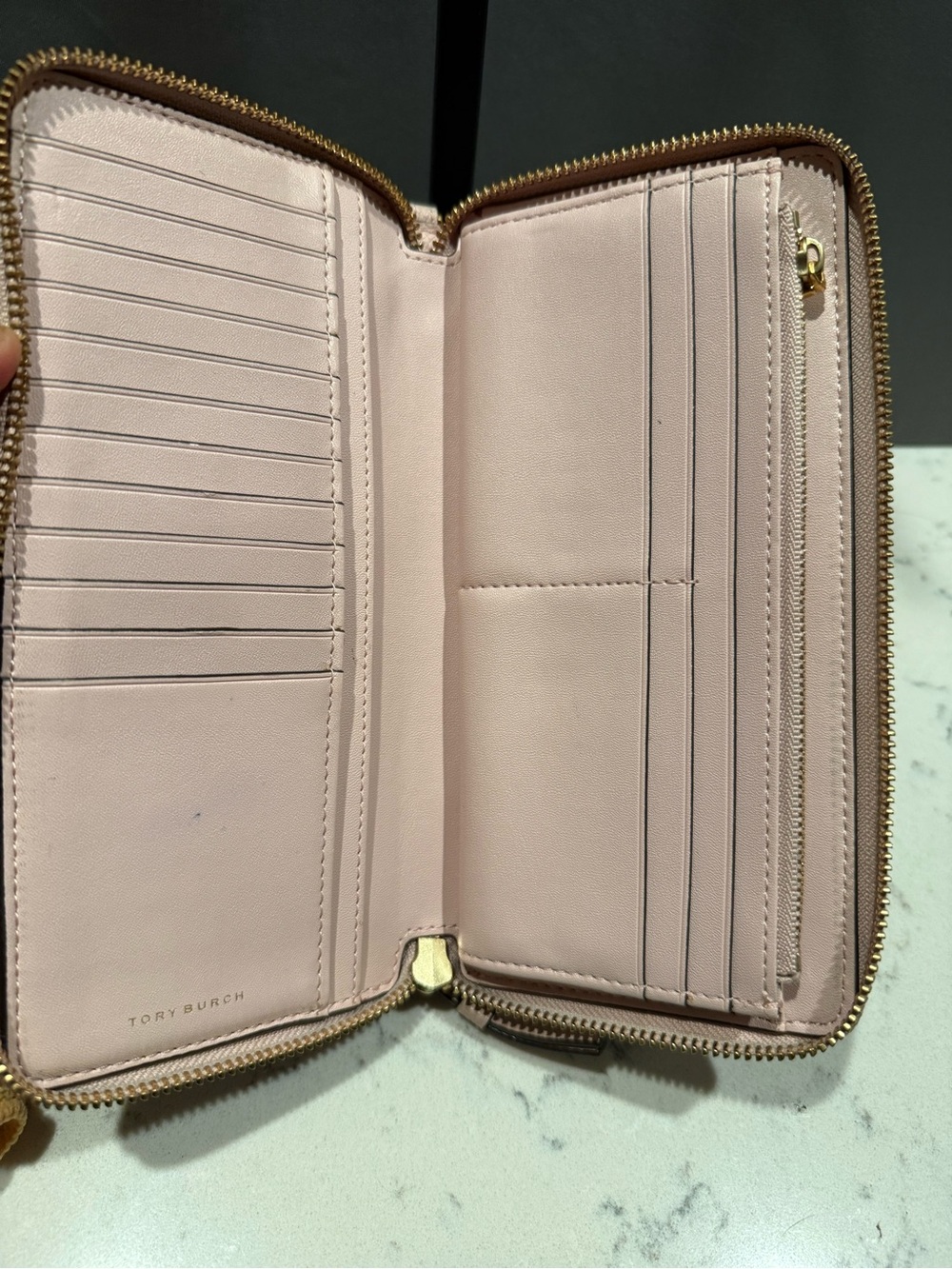 Tory Burch Blush Pink Pebbled Leather Zip Wallet with Gold Logo - Picture 14 of 16